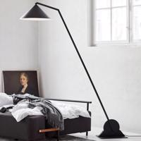 Northern Gear Floor – matná čierna stojaca lampa