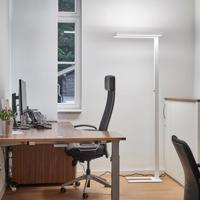 Stojacia lampa Arcchio LED Logan Basic, biela, 6 000 lm, stmievateľná